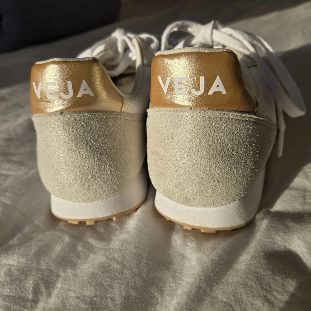 Veja White and Beige Runners Sneakers